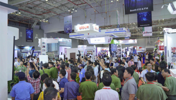 Thiết kế thi công gian hàng Triển lãm World Glasstech và Door & Window 2018